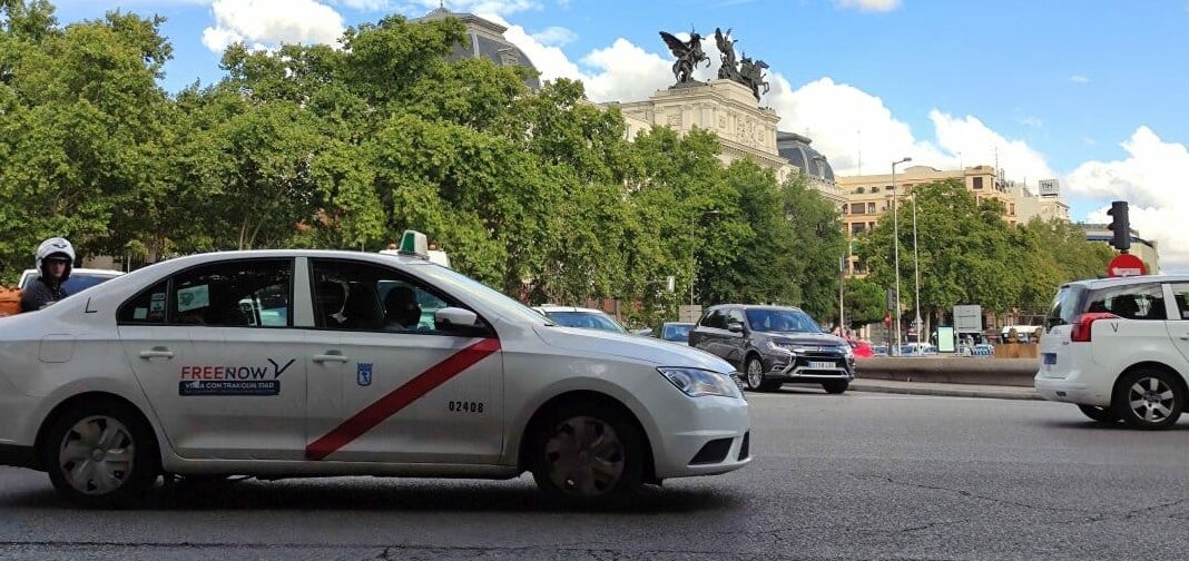 Madrid convoca ayudas para adquirir autotaxis cero emisiones